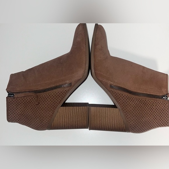 brown booties - Picture 3 of 6